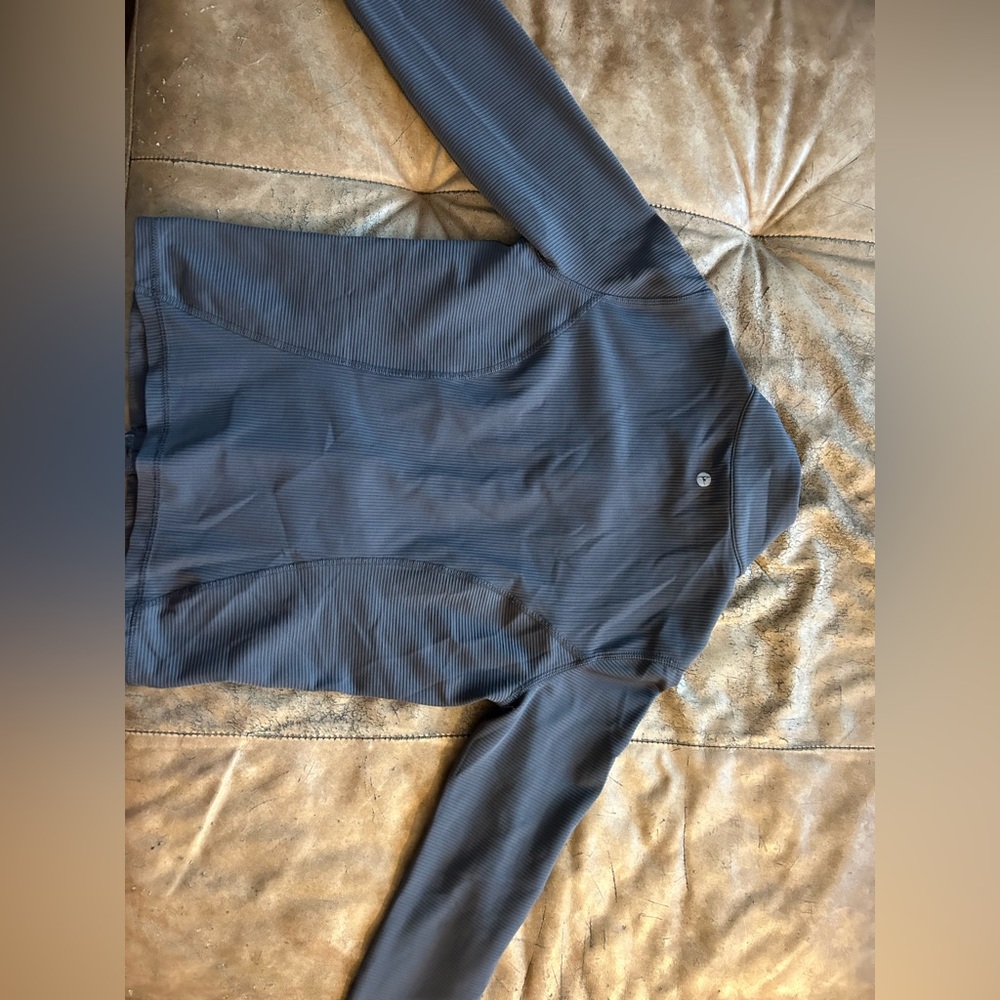 Small athletic training jacket - Picture 3 of 3